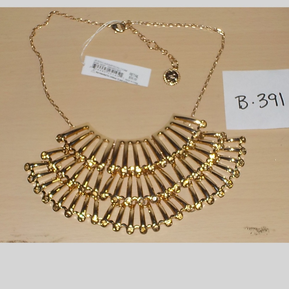 Jessica Simpson Gold Statement Necklace NWT